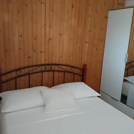 Apartment Ugodna Atmosfera Privatnosti, U Blizini. Vela Luka