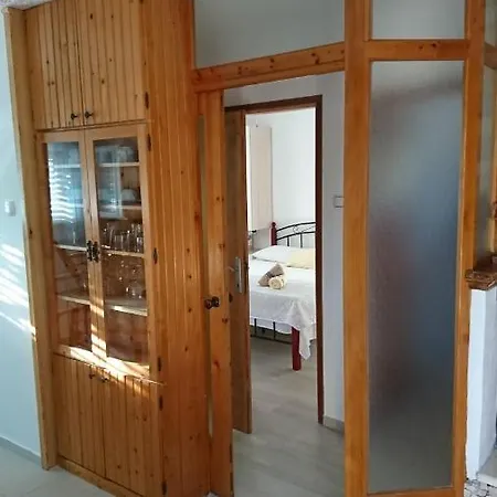 Apartman Ugodna Atmosfera Privatnosti, U Blizini. *
