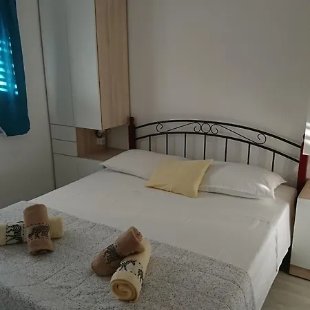 Apartment Ugodna Atmosfera Privatnosti, U Blizini. Vela Luka